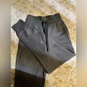 Lululemon Metro Miles Jogger size 2